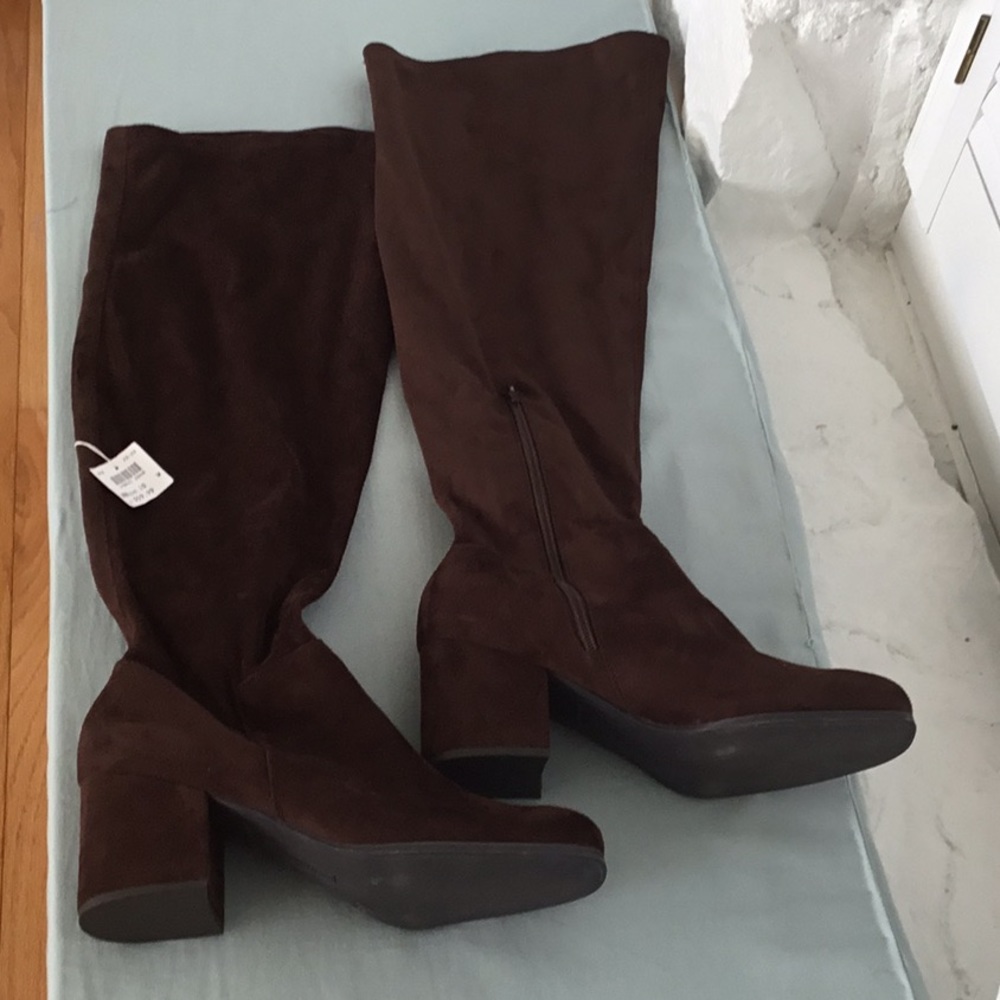 NWT Sirjano brown suede tall boots, 3” heel, zip